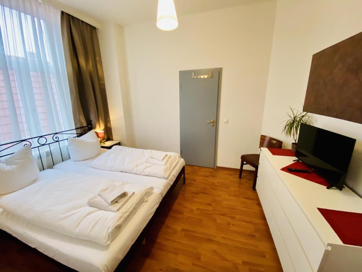 Doppelzimmer Zapfhahn, Direkt Am Alten Strom Rostock Exterior photo